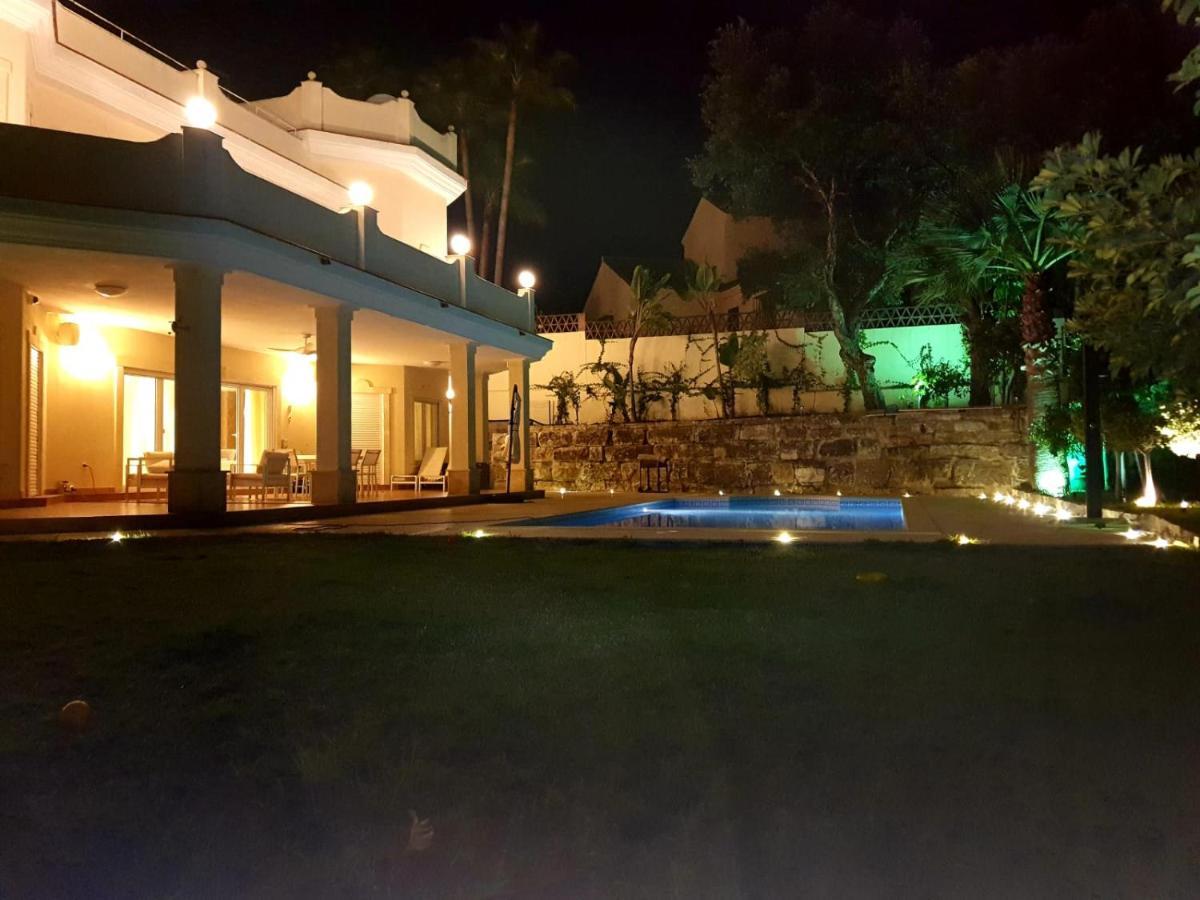 Villa Svim, Walking Distance To The Beach! Marbella Buitenkant foto