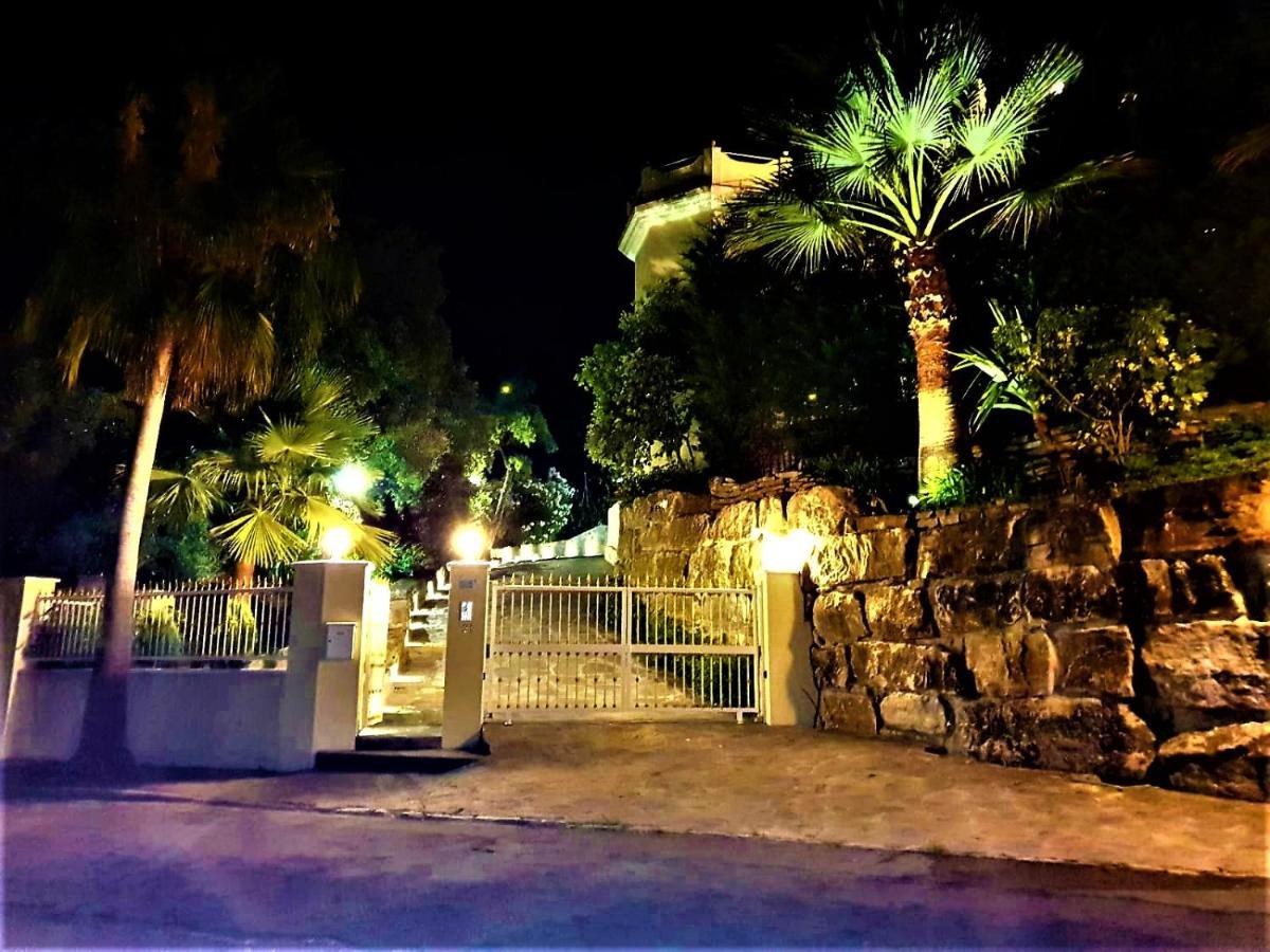Villa Svim, Walking Distance To The Beach! Marbella Buitenkant foto