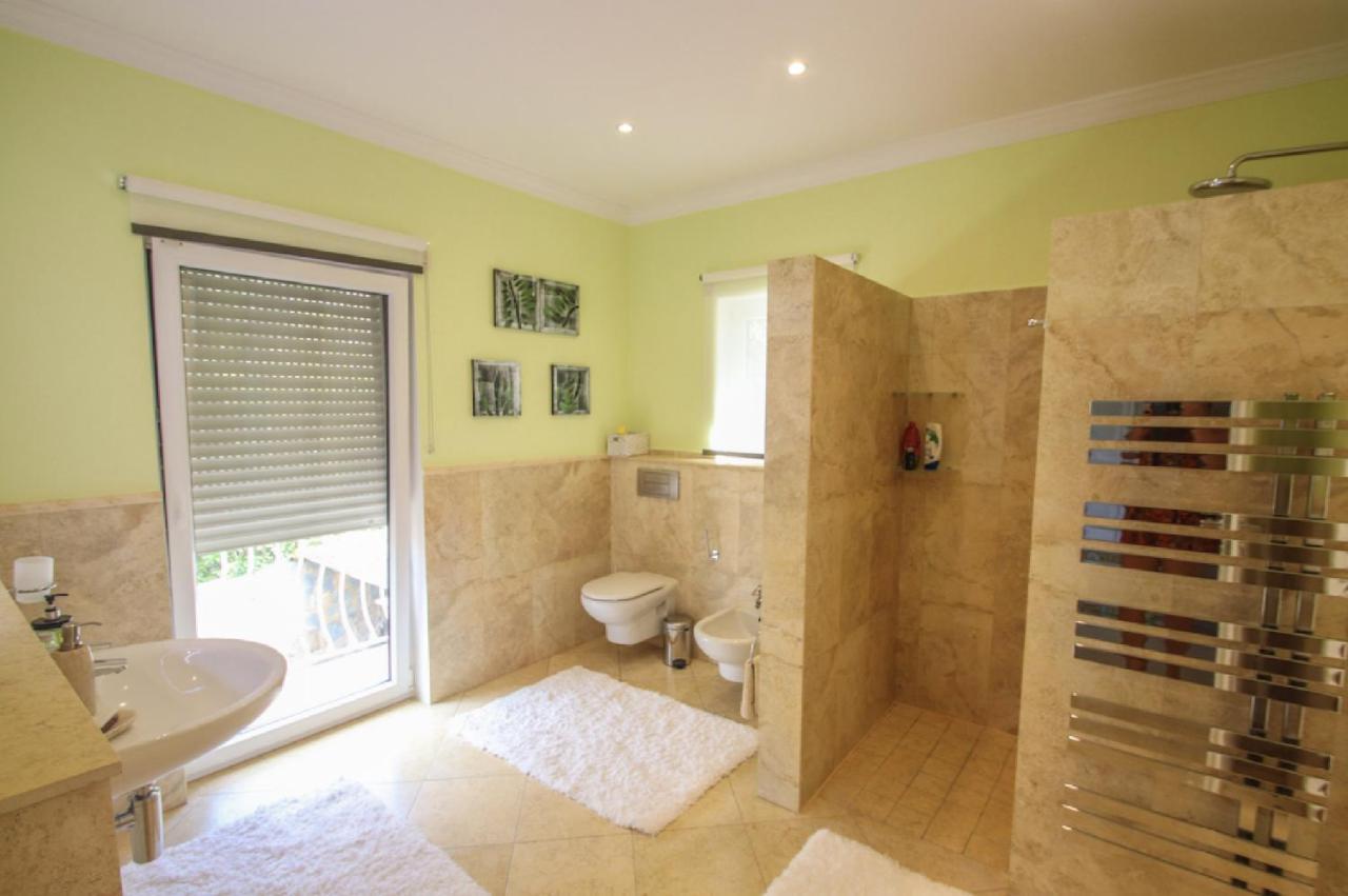 Villa Svim, Walking Distance To The Beach! Marbella Buitenkant foto